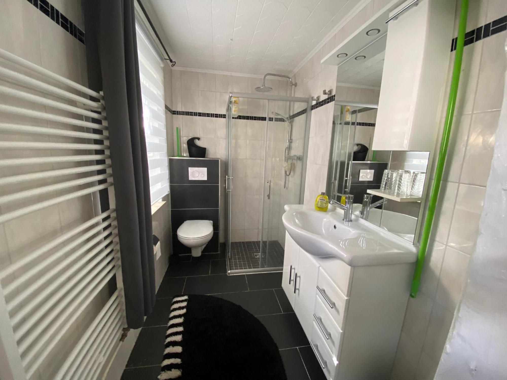 Ferienwohnung Mit Separatem Eingang Und Parkplatz, Ideal Fuer Handwerker Und Geschaeftsreisende Dorf Mecklenburg Luaran gambar